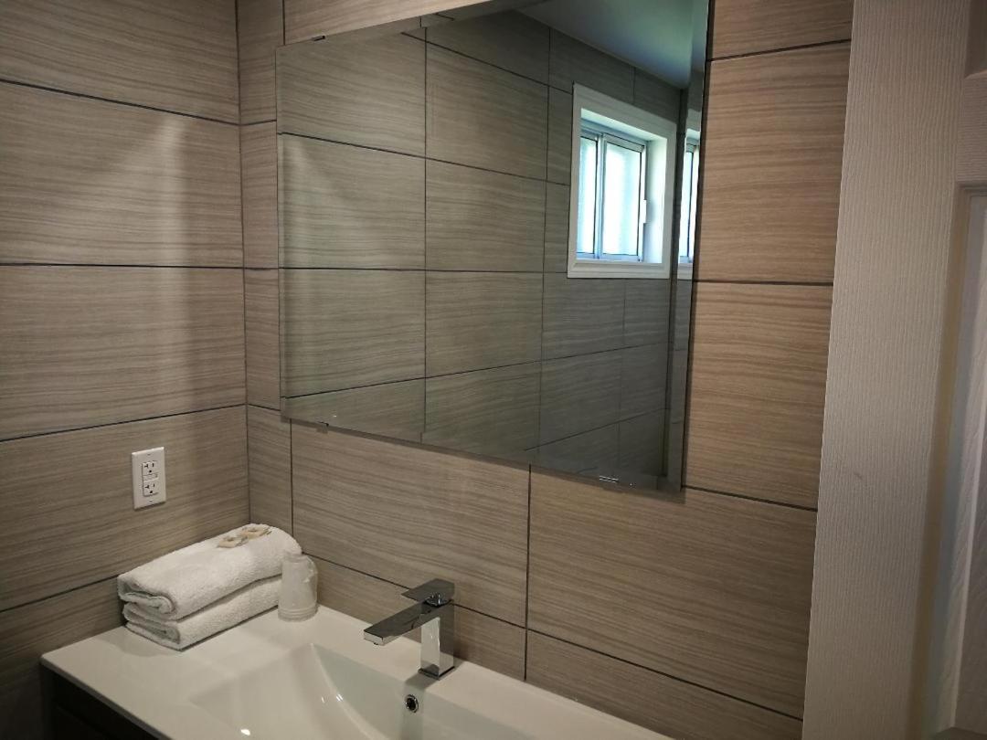 Motel Chez Nous Laval Dış mekan fotoğraf