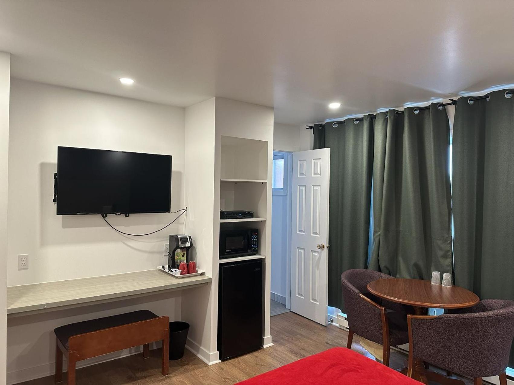 Motel Chez Nous Laval Dış mekan fotoğraf