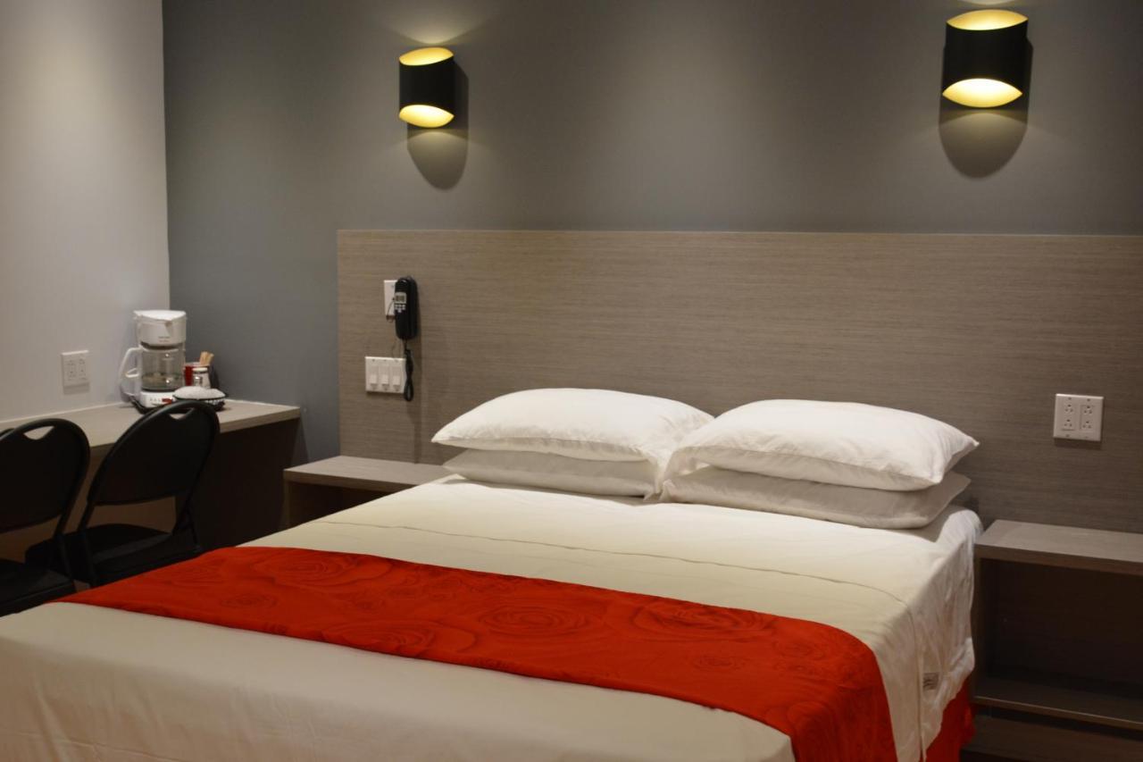 Motel Chez Nous Laval Dış mekan fotoğraf