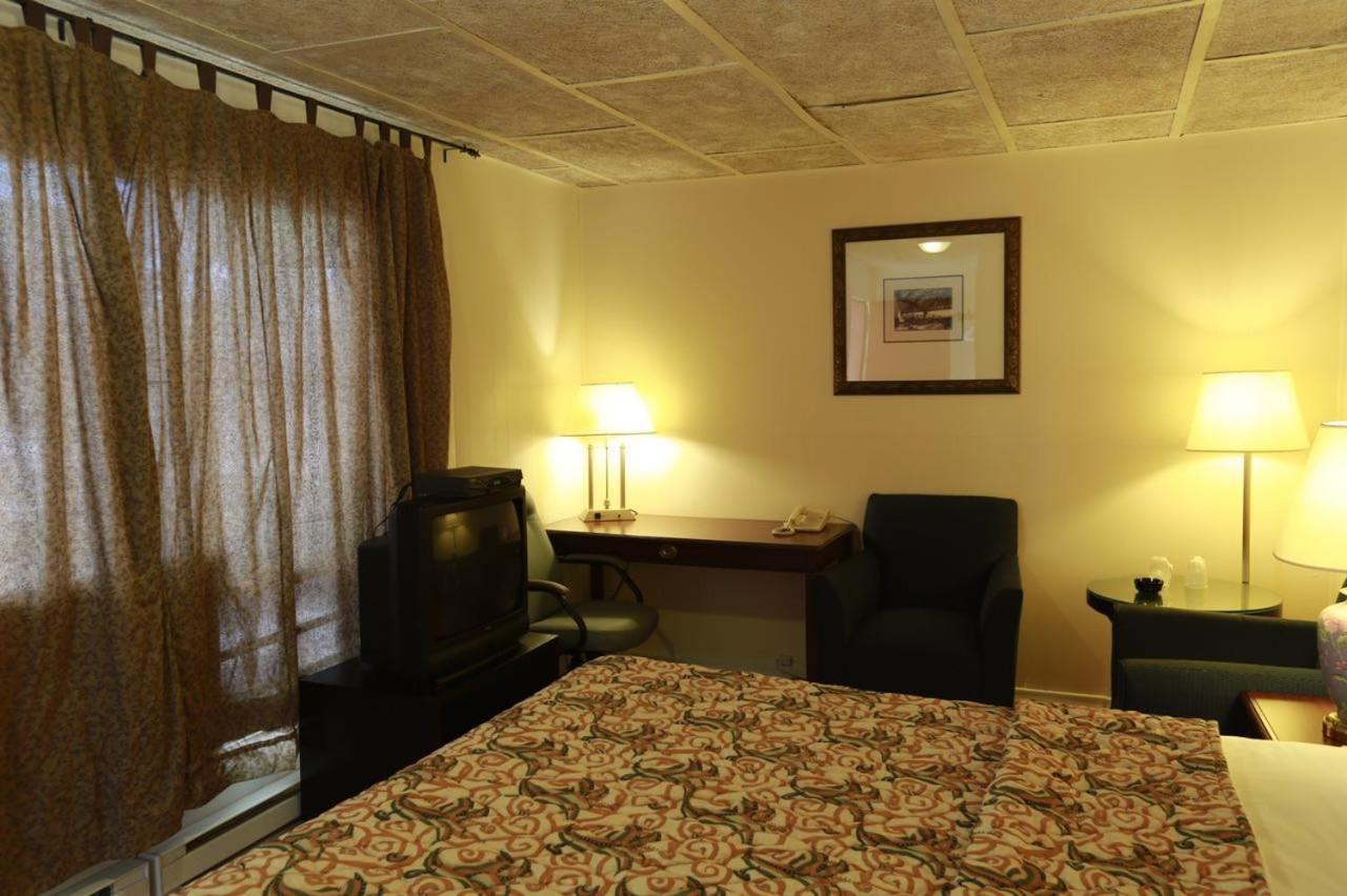 Motel Chez Nous Laval Dış mekan fotoğraf
