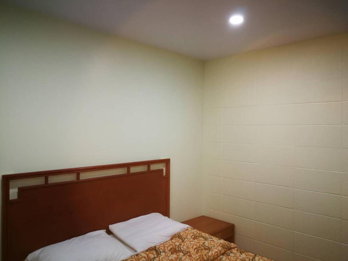 Motel Chez Nous Laval Dış mekan fotoğraf